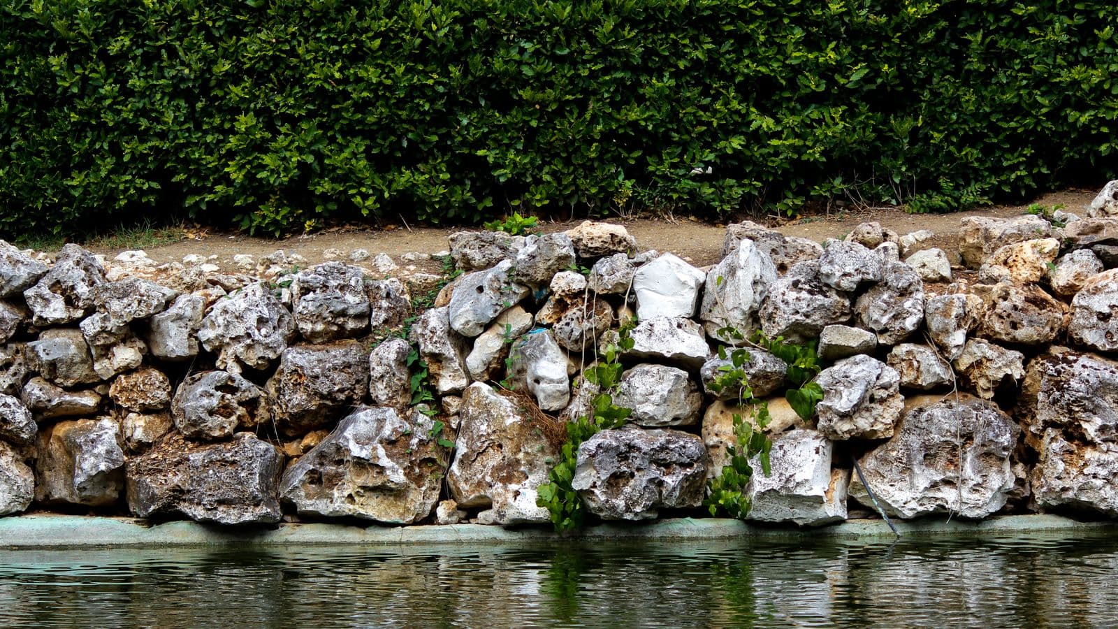 Gravity Retaining Wall Sizing Explained